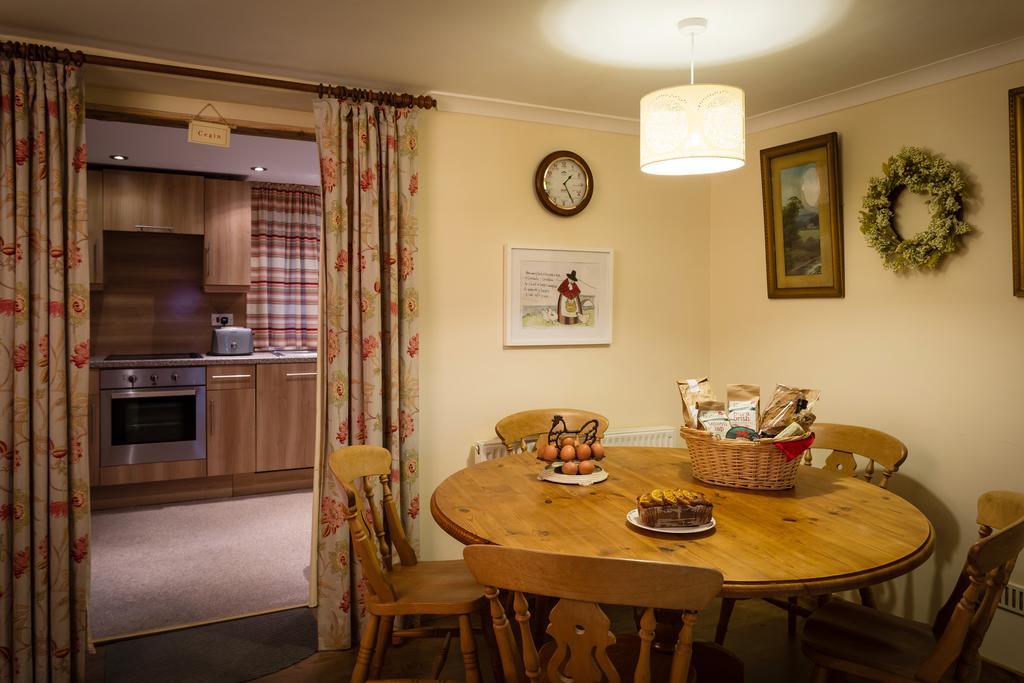2 Tan Yr Eglwys Villa Pontardawe Exterior foto